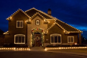 christmas-decorations-holiday-decorations-real-estate