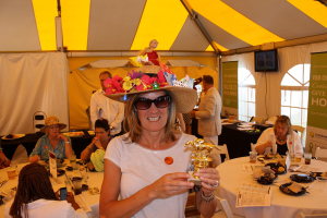 Cindy-Sullivan-Winner-of-Best-Hat-Award