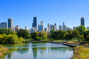 chicago-lincoln-park-pond-skyline-spring-housing-market