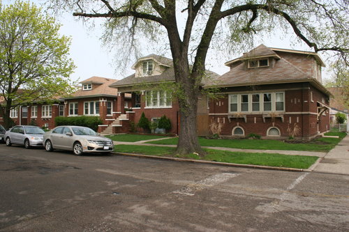 chicago-bungalows-neighborhood-homes