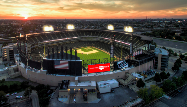 Chicago Sports Depot Outside of Guaranteed Rate Field in Chicago, IL  Editorial Image - Image of branding, center: 203591450